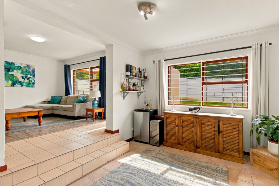 4 Bedroom Property for Sale in Heldervue Western Cape